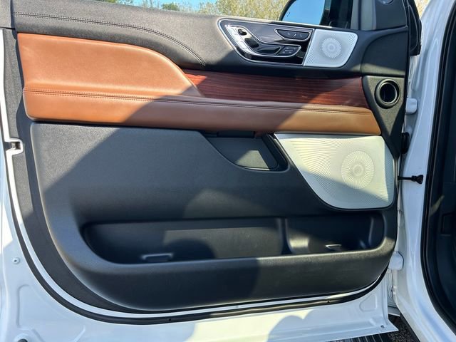 Used 2022 Lincoln Navigator Reserve image 20