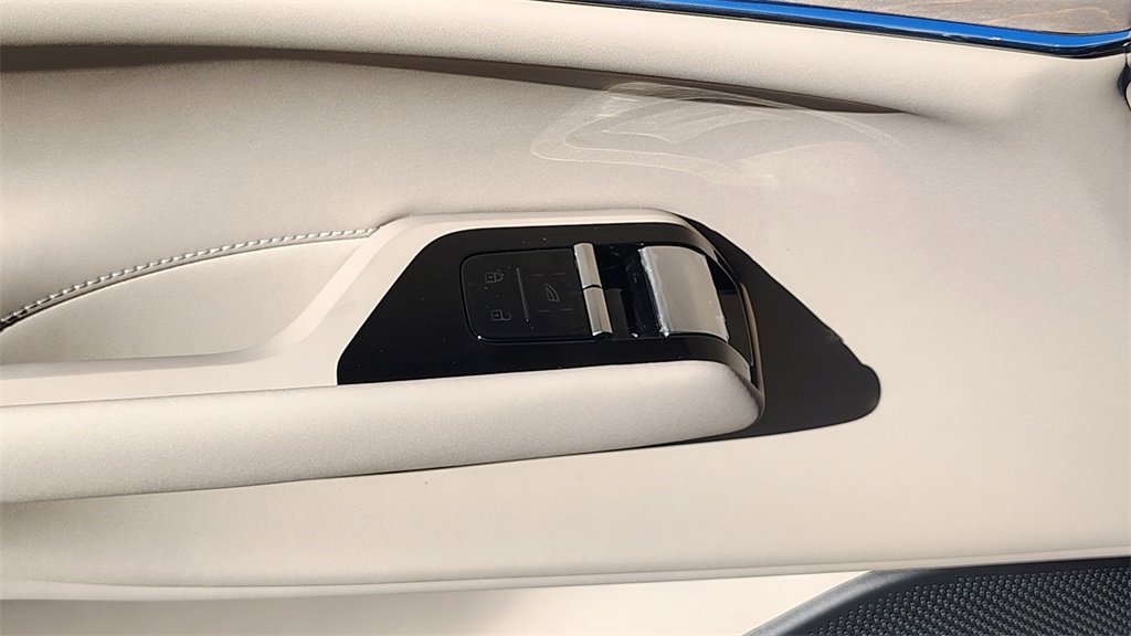 New 2025 Volvo EX90 Plus image 10