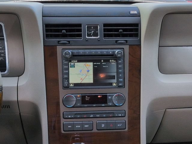 Used 2013 Lincoln Navigator L 2WD image 22