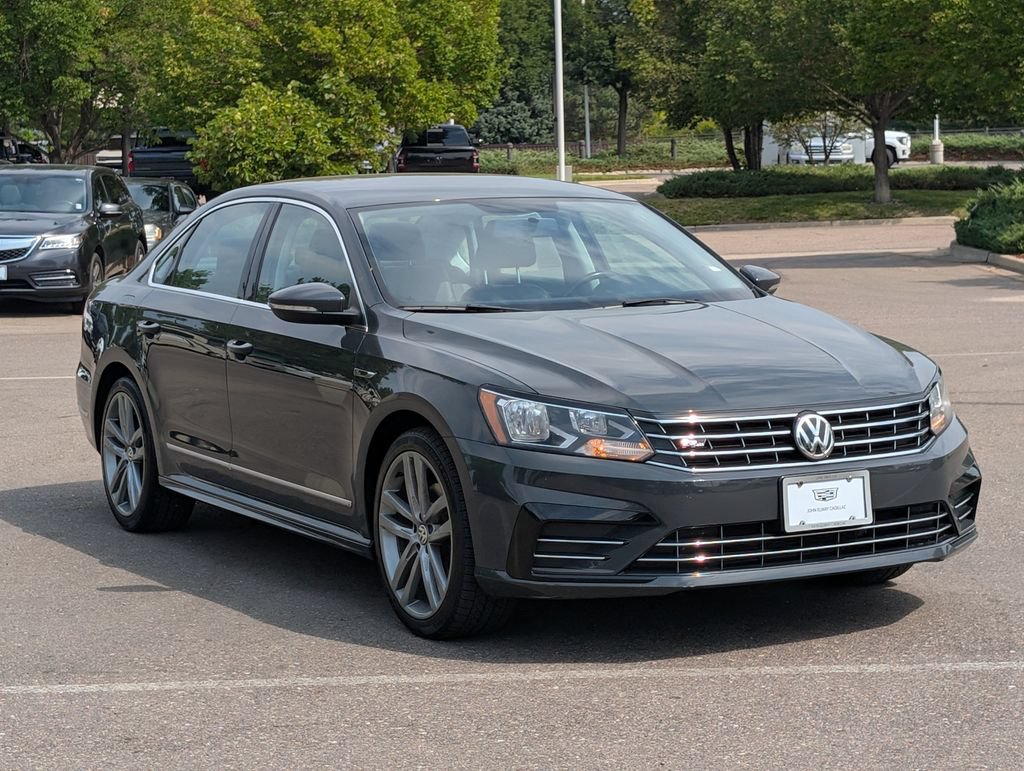 Used 2017 Volkswagen Passat 1.8T R-Line FWD image 8