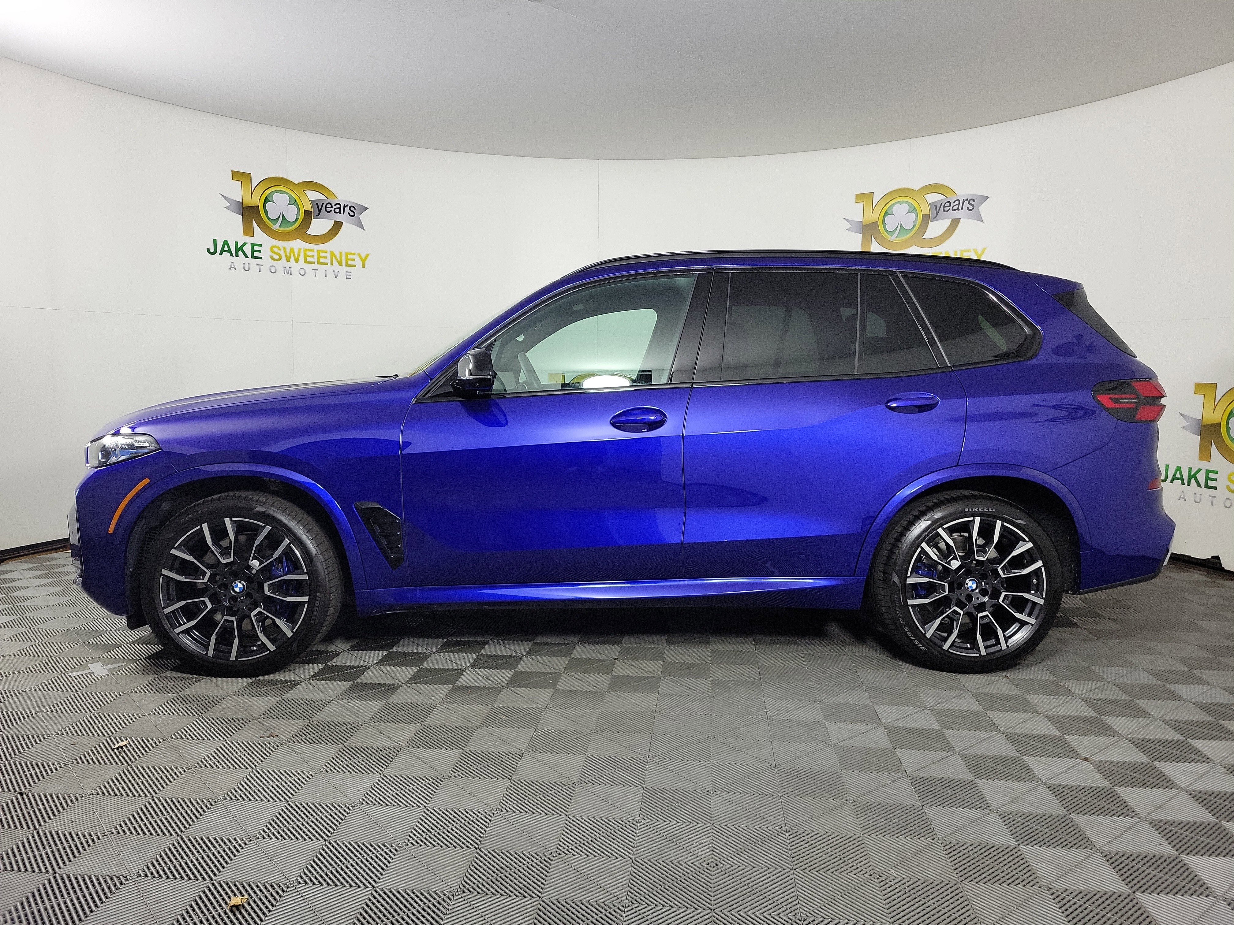 Certified 2025 BMW X5 M60i image 4