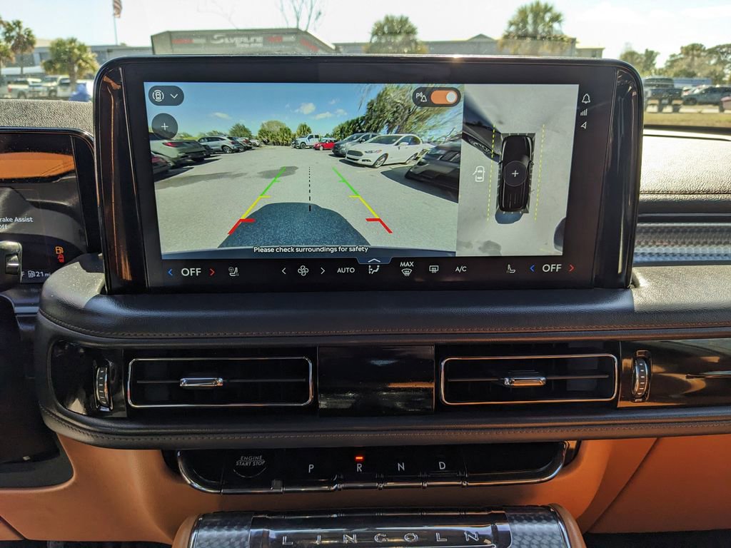 Used 2025 Lincoln Aviator Black Label AWD/4WD image 27