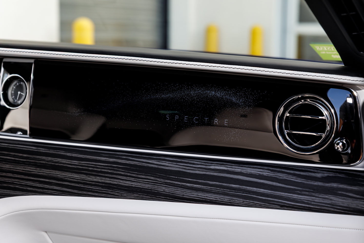 Used 2024 Rolls-Royce Spectre w/ Spectre Launch Package AWD/4WD image 44