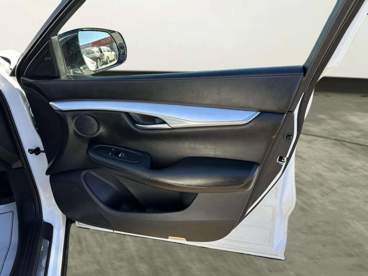 Used 2019 INFINITI QX50 Essential w/ Premium Heat Package image 24