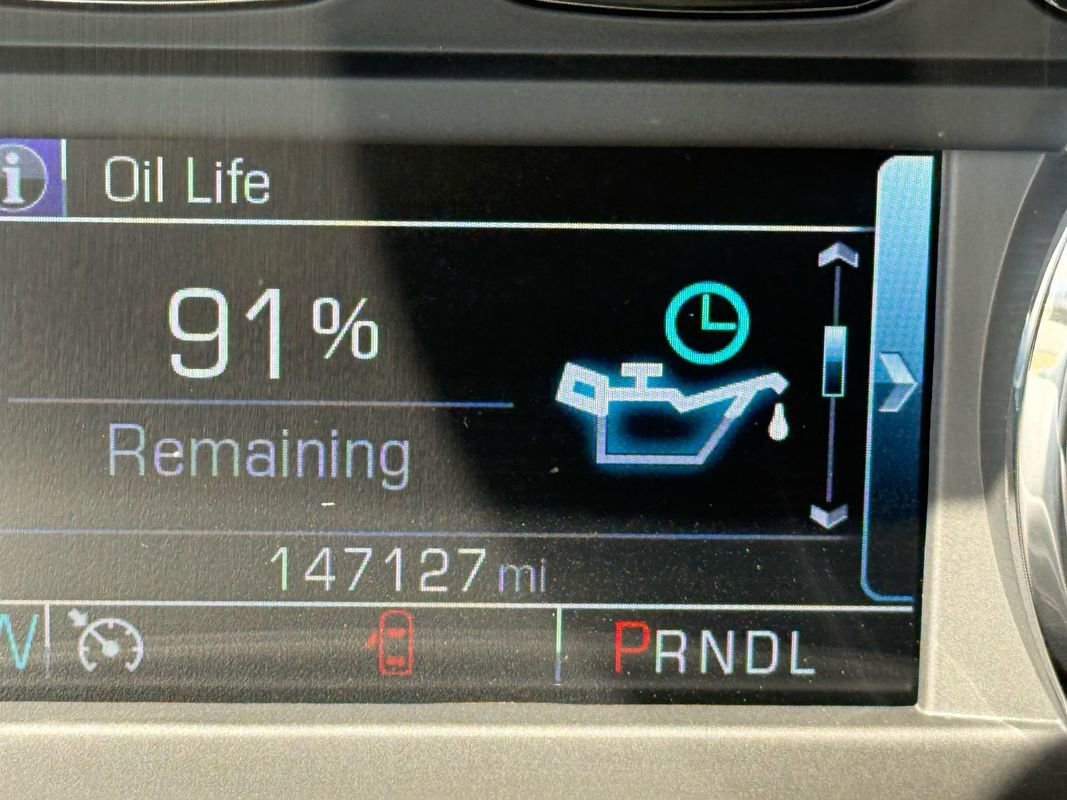 Used 2018 Chevrolet Suburban LT image 23