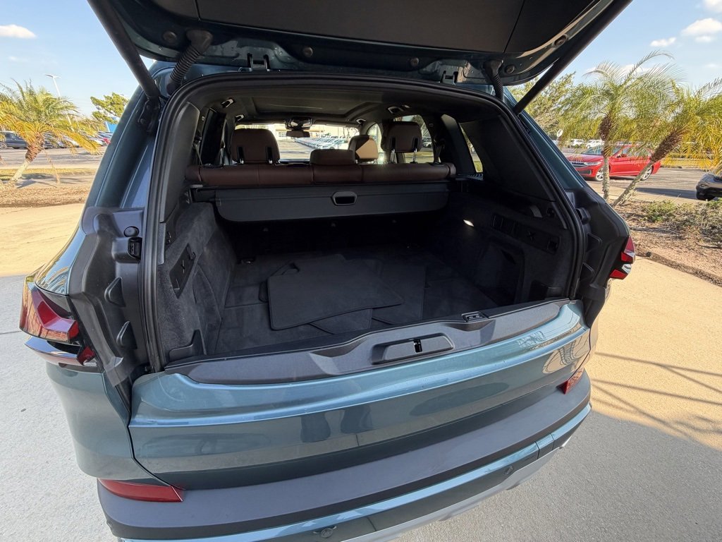Used 2025 BMW X5 xDrive50e image 28
