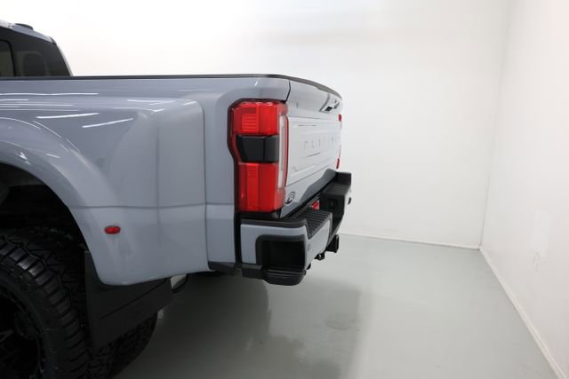 Used 2024 Ford F450 Platinum w/ FX4 Off-Road Package AWD/4WD image 72