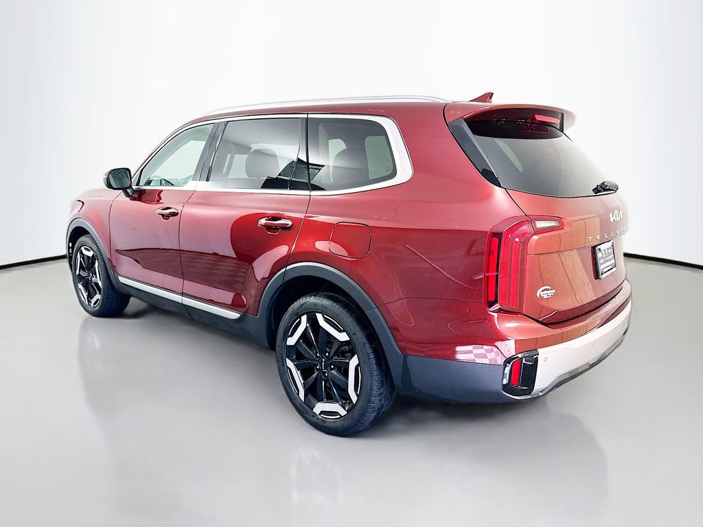 Used 2023 Kia Telluride S image 5