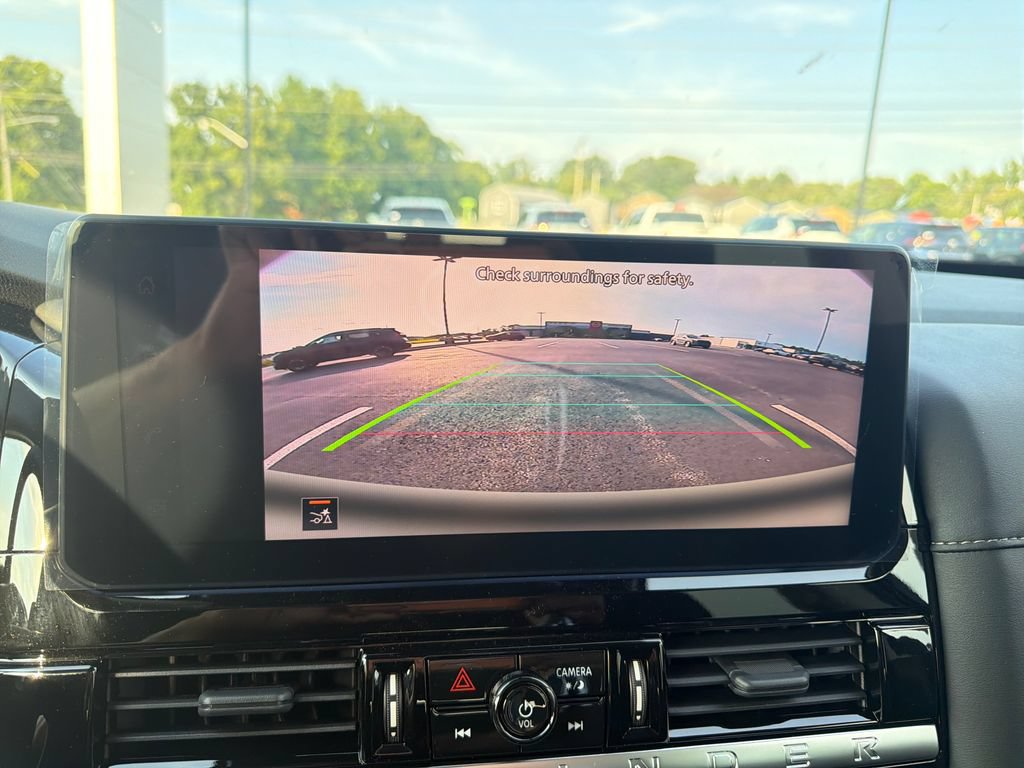 New 2026 Nissan Pathfinder SV w/ Cargo Package AWD/4WD image 19
