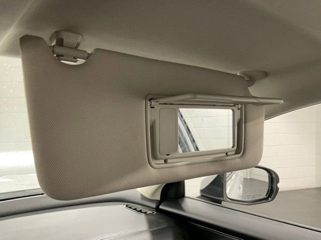 Certified 2025 Honda HR-V LX image 27