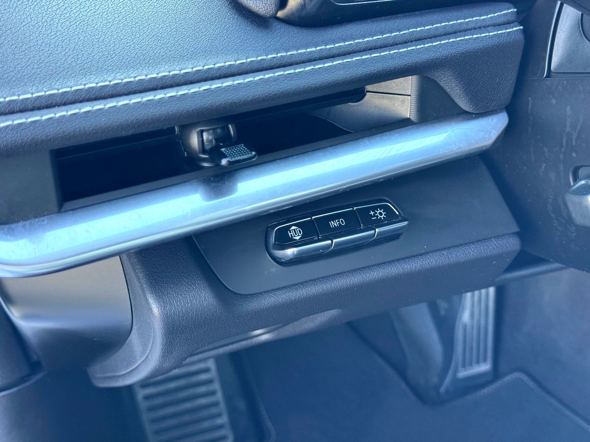 Used 2023 Chevrolet Corvette Stingray Preferred Cpe w/ Z51 Performance Package image 22