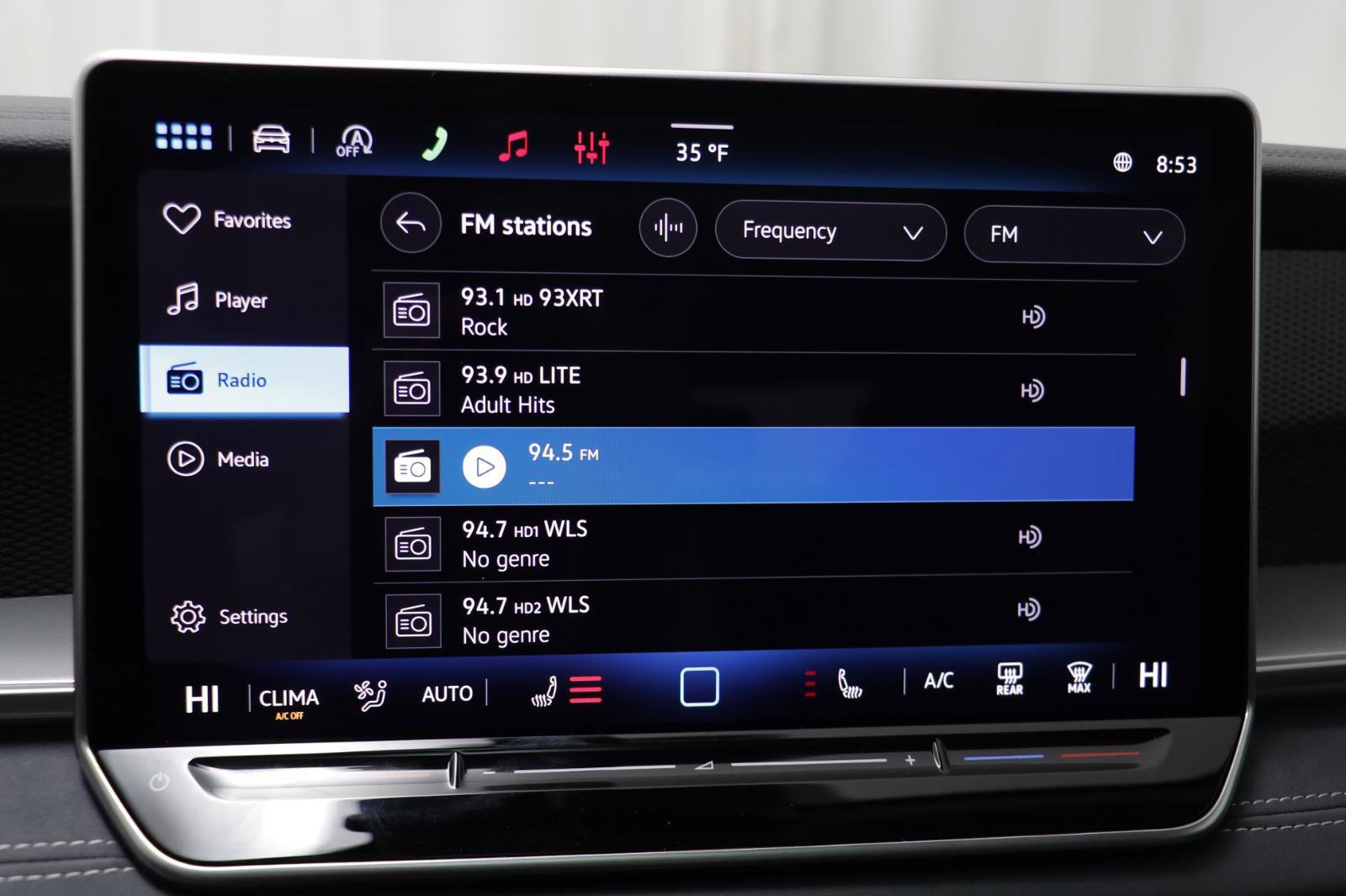 New 2026 Volkswagen Tiguan SE image 8