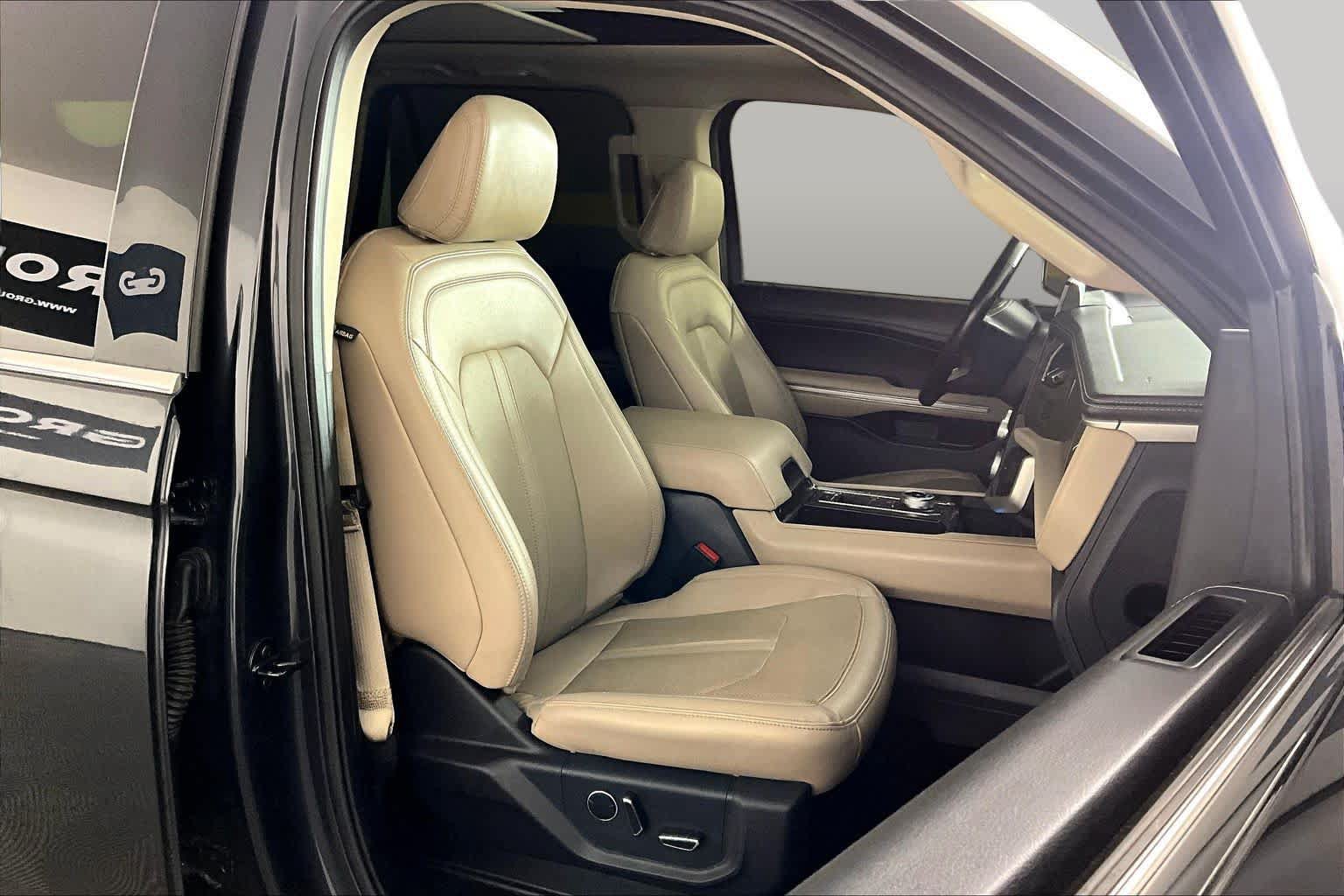 Used 2023 Ford Expedition Max Limited RWD image 9