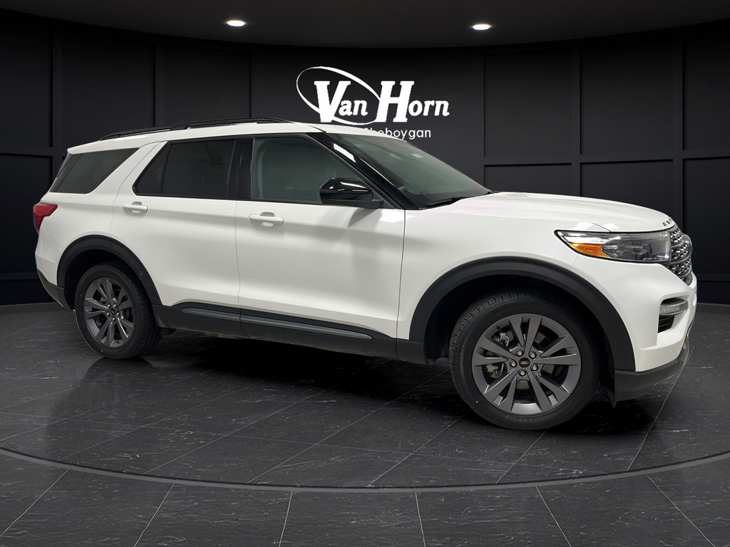 Used 2023 Ford Explorer XLT w/ Equipment Group 202A AWD/4WD image 1