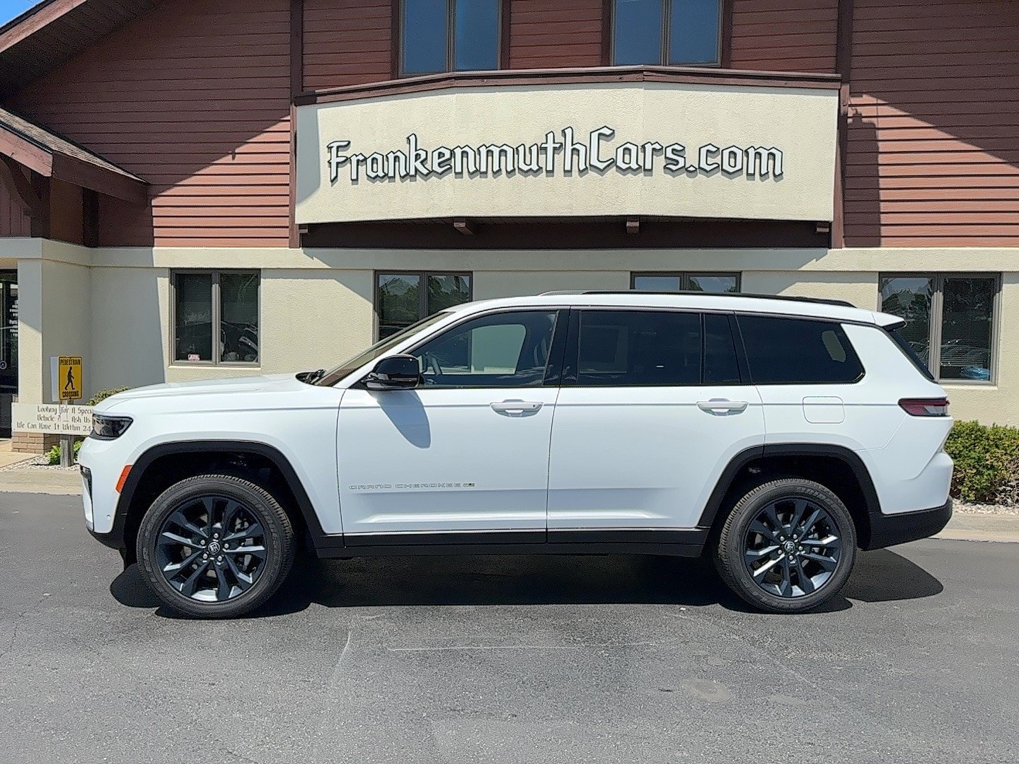 New 2026 Jeep Grand Cherokee L Limited AWD/4WD image 1
