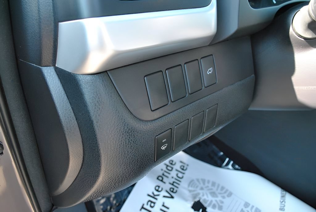 Used 2015 Toyota Highlander XLE AWD/4WD image 15