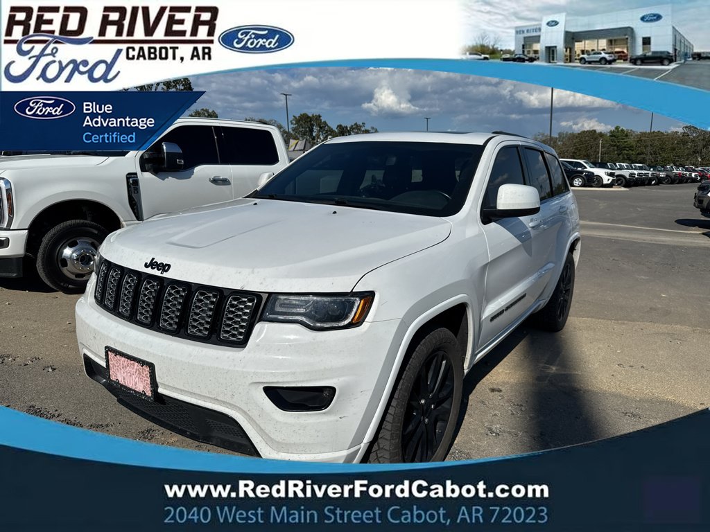 Used 2022 Jeep Grand Cherokee Laredo X AWD/4WD image 1