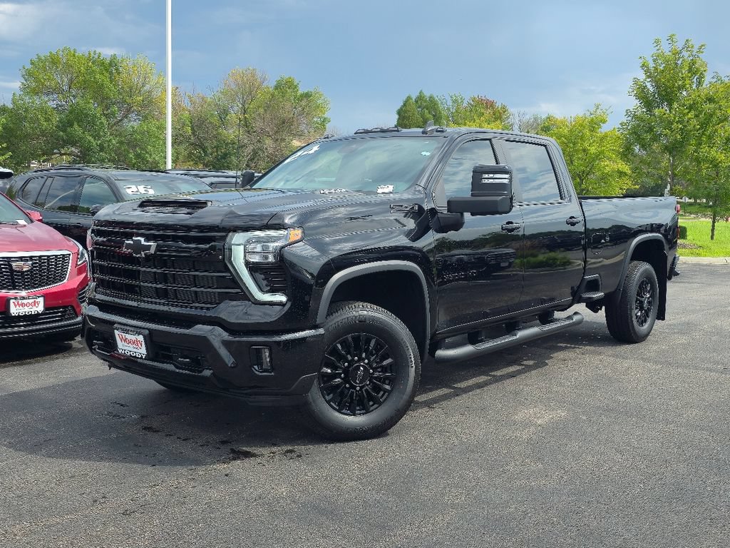 Certified 2024 Chevrolet Silverado 3500 LT w/ Midnight Edition AWD/4WD image 2