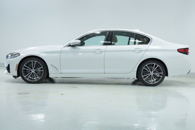 Used 2023 BMW 540i w/ Convenience Package image 4