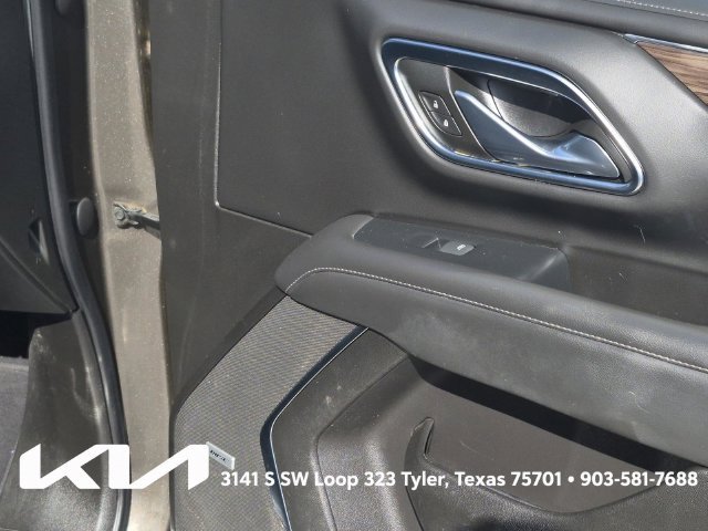 Used 2021 Chevrolet Tahoe LT w/ Rear Media and Nav Package AWD/4WD image 16