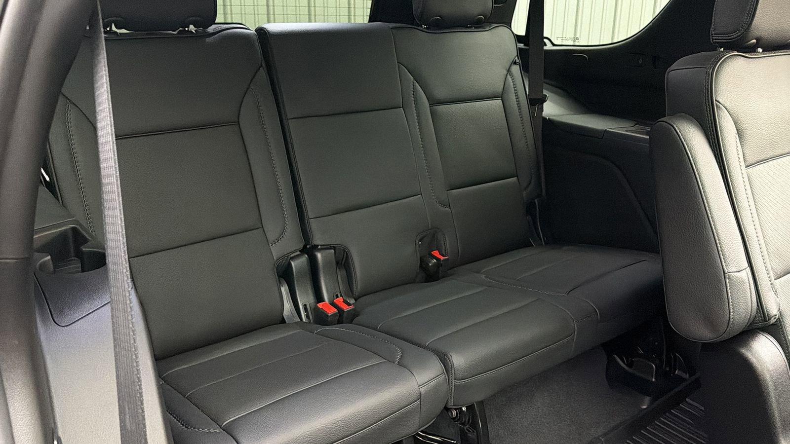 Used 2026 GMC Yukon Denali w/ Sun & Power Step Package AWD/4WD image 39