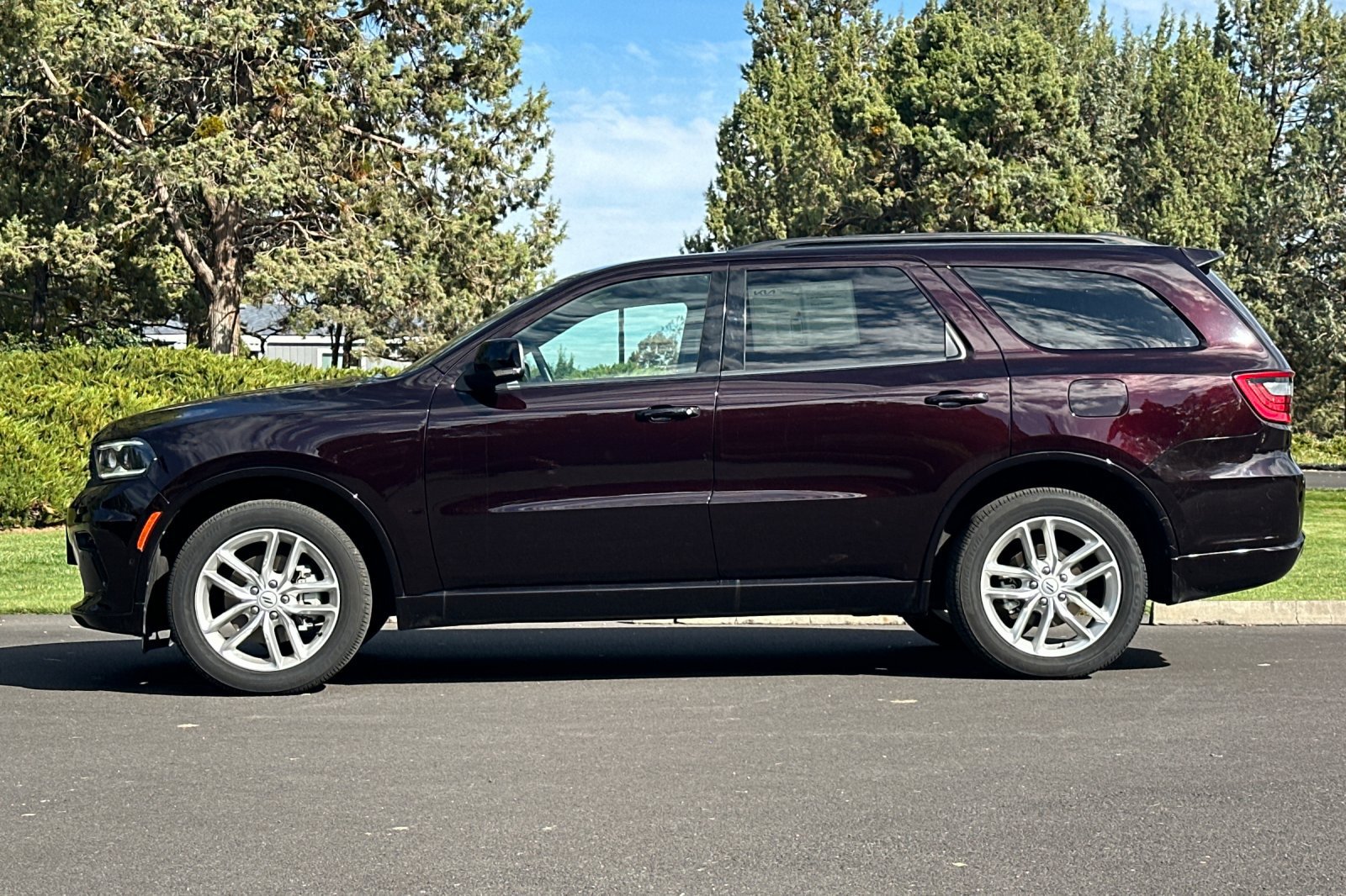 Used 2025 Dodge Durango GT AWD/4WD image 7