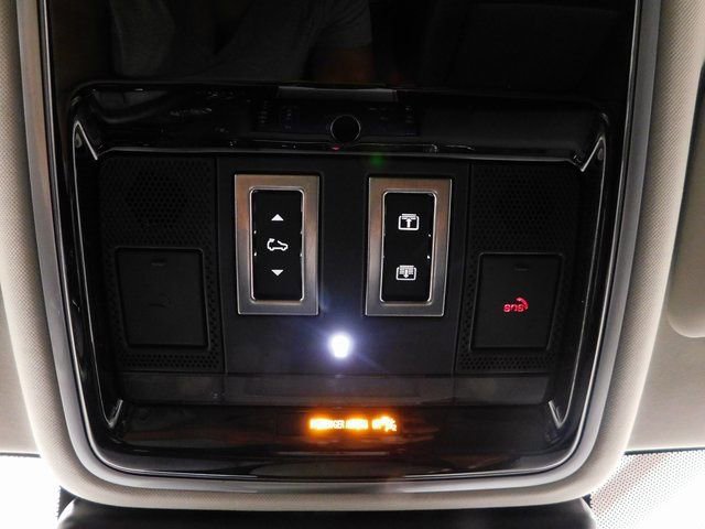 Used 2024 Land Rover Range Rover Velar S image 45