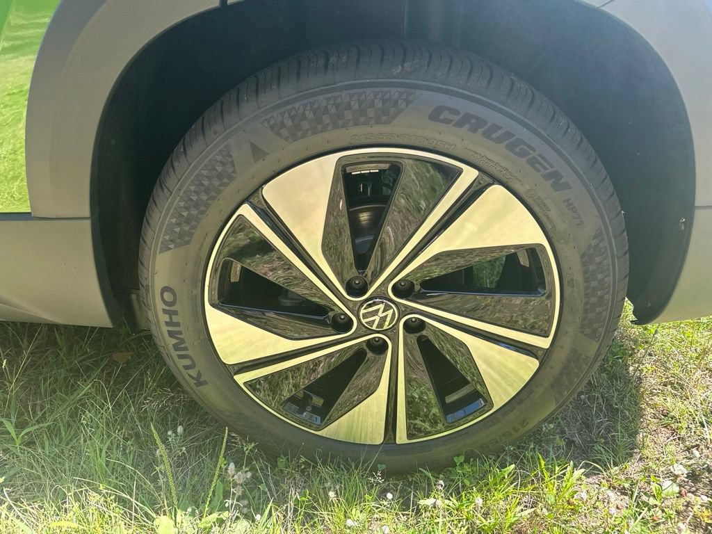 New 2026 Volkswagen Taos SE AWD/4WD image 28