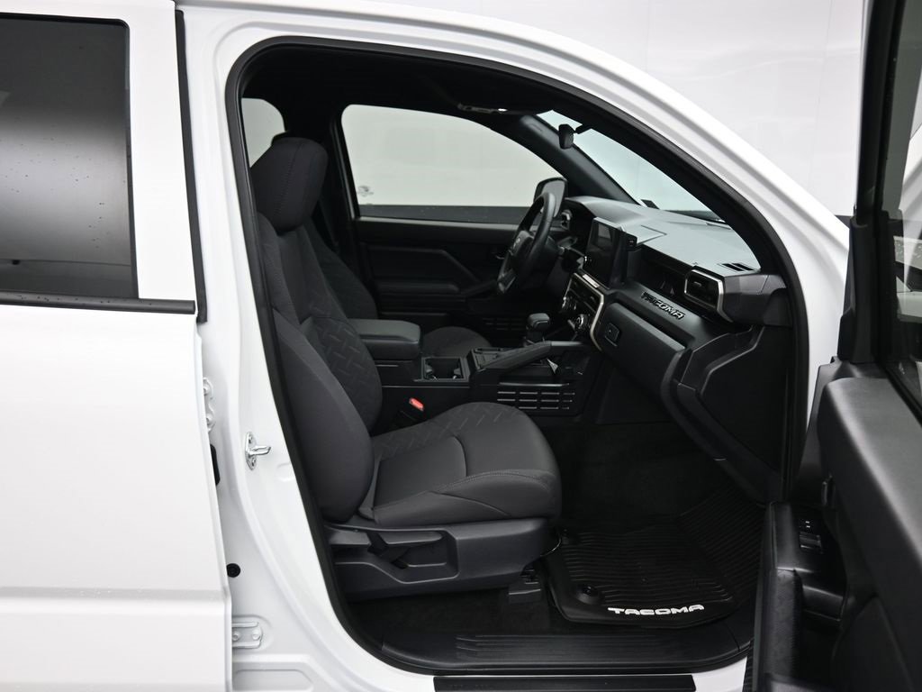 Used 2025 Toyota Tacoma SR image 44