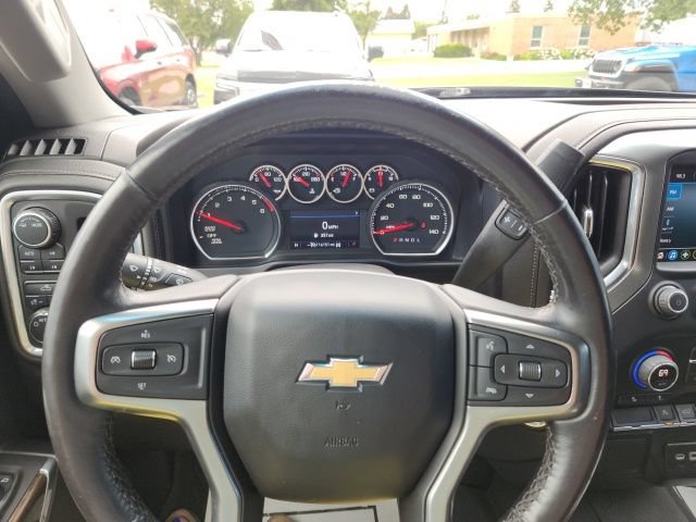 Used 2022 Chevrolet Silverado 1500 LT AWD/4WD image 26