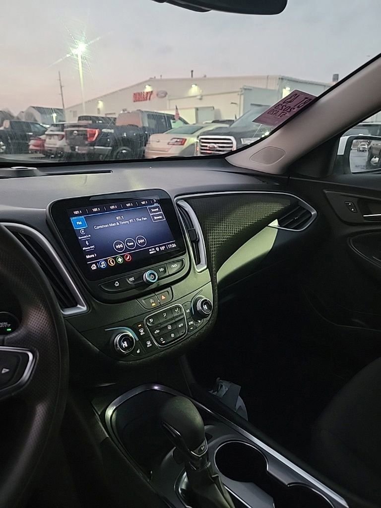 Used 2023 Chevrolet Malibu LT image 55