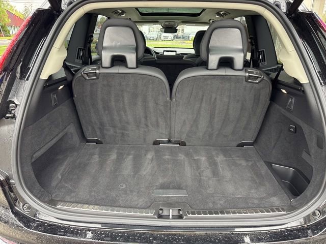 Used 2025 Volvo XC90 B6 Plus AWD/4WD image 12