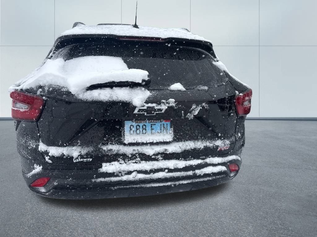 Used 2024 Chevrolet Trax RS w/ Sunroof Package image 8