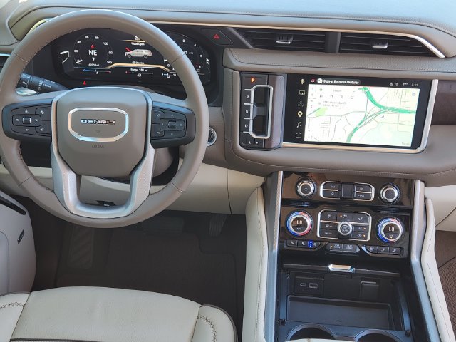 Used 2023 GMC Yukon XL Denali AWD/4WD image 27