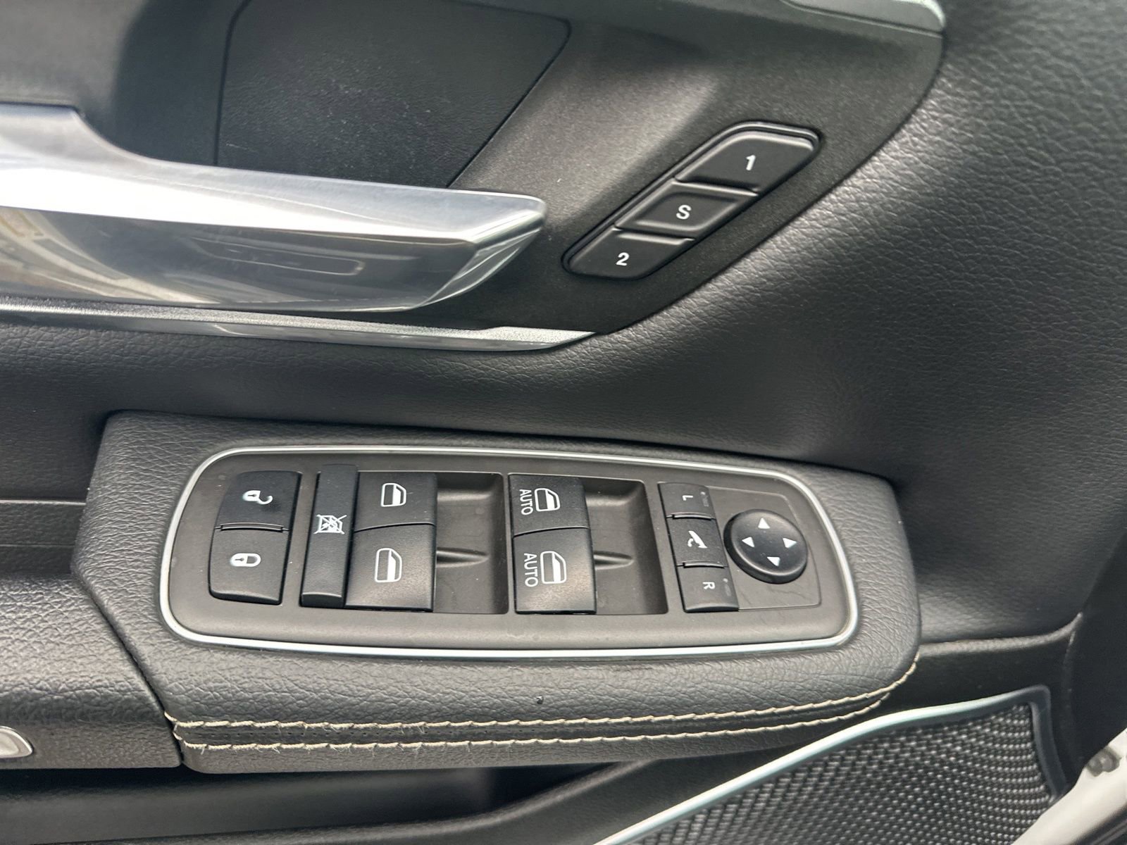 Used 2021 RAM 1500 Laramie image 12