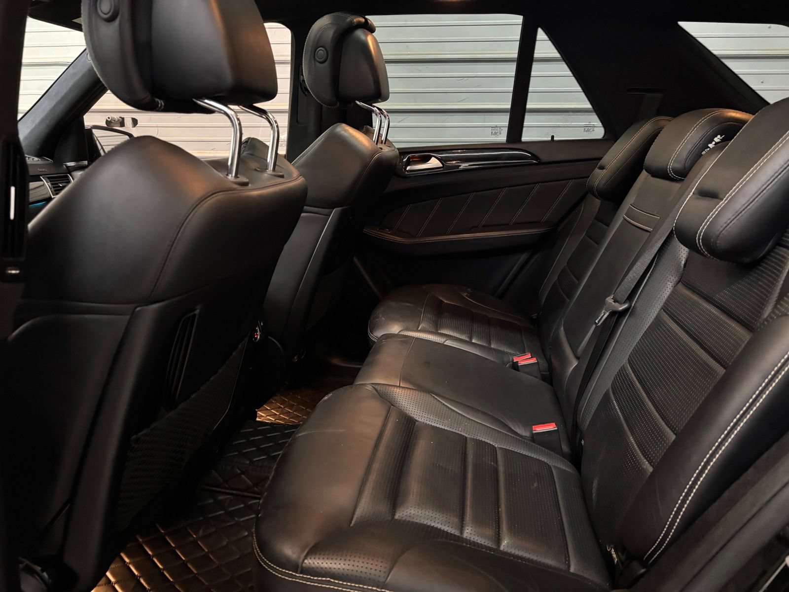 Used 2015 Mercedes-Benz ML 63 AMG 4MATIC image 21