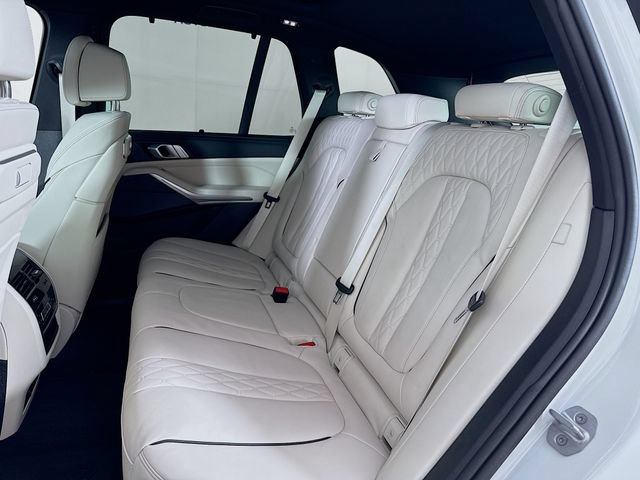 Used 2025 BMW X5 xDrive40i w/ Climate Comfort Package AWD/4WD image 26