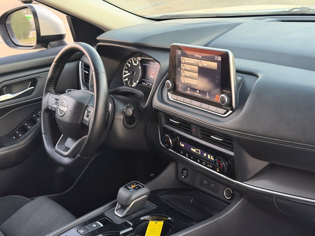 Certified 2025 Nissan Rogue SV FWD image 38