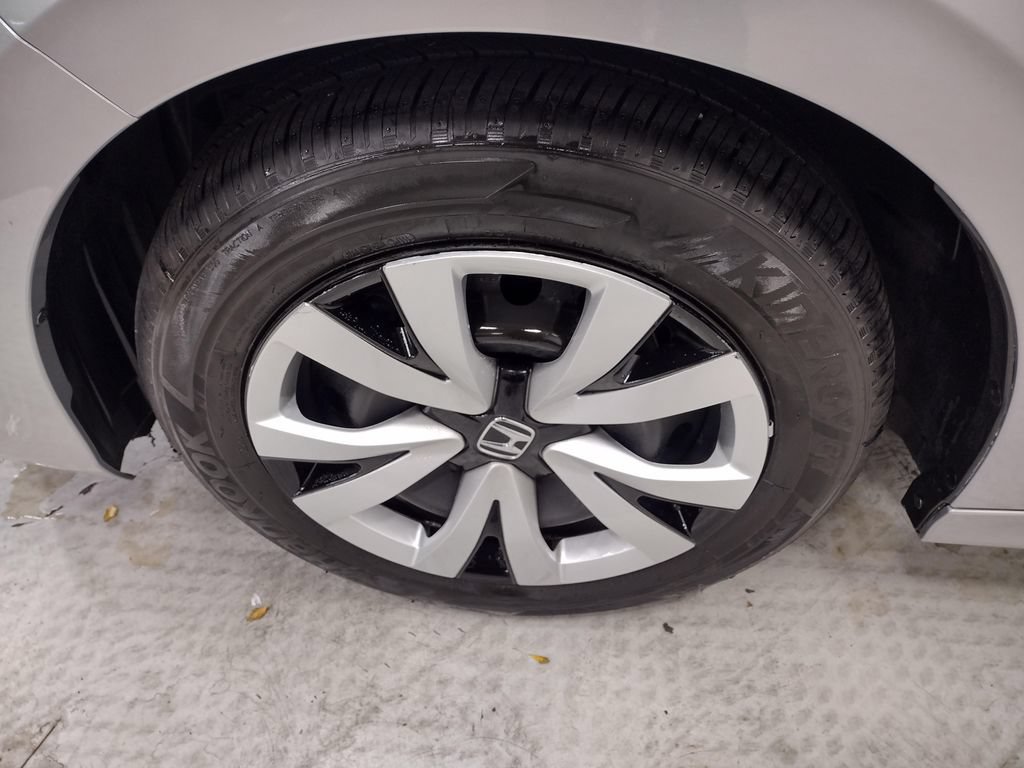 Used 2024 Honda Civic LX image 5