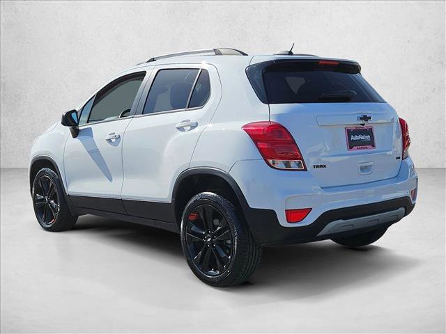 Used 2022 Chevrolet Trax LT w/ Redline Edition AWD/4WD image 6