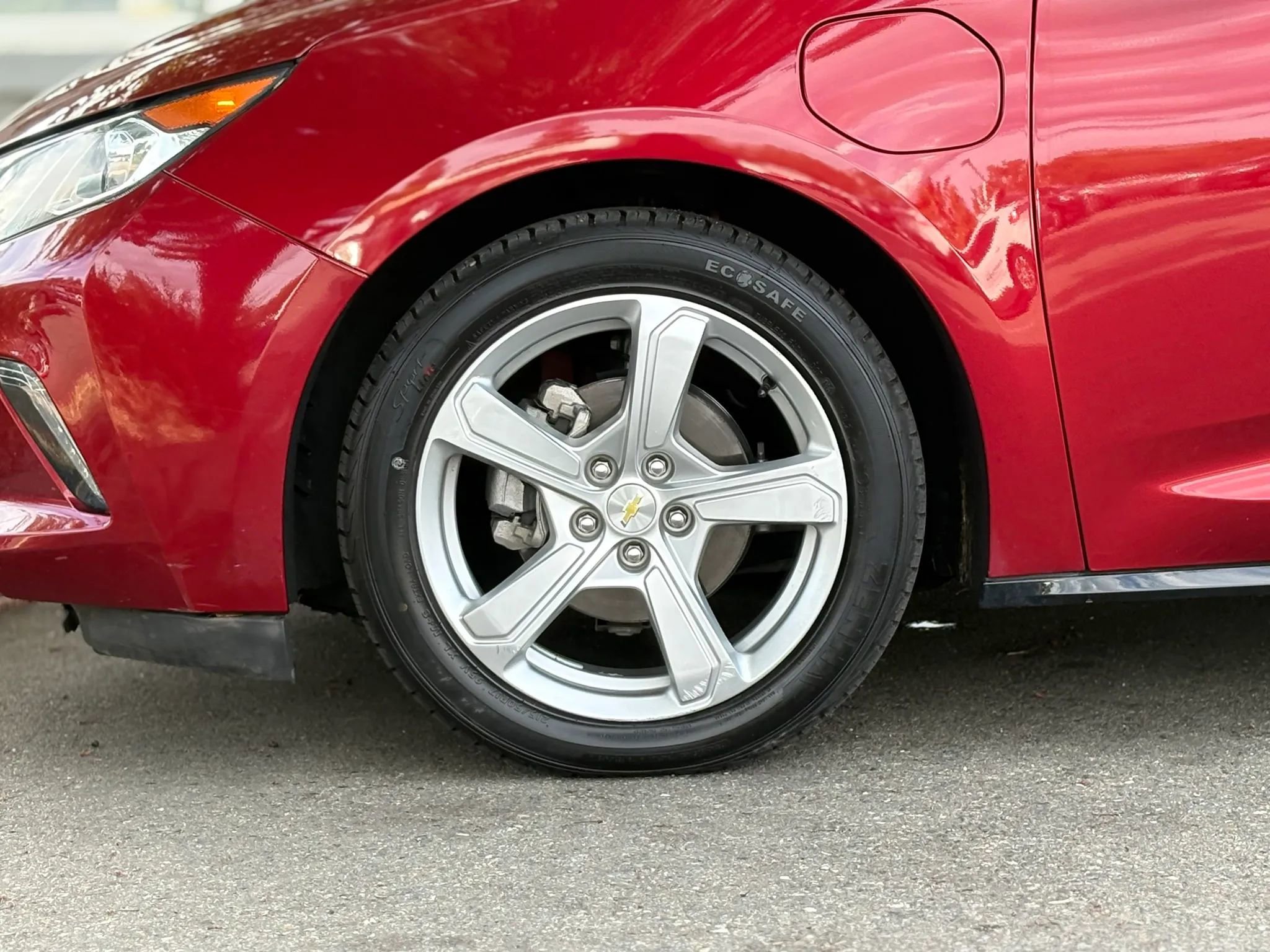 Used 2018 Chevrolet Volt LT w/ Comfort Package image 26