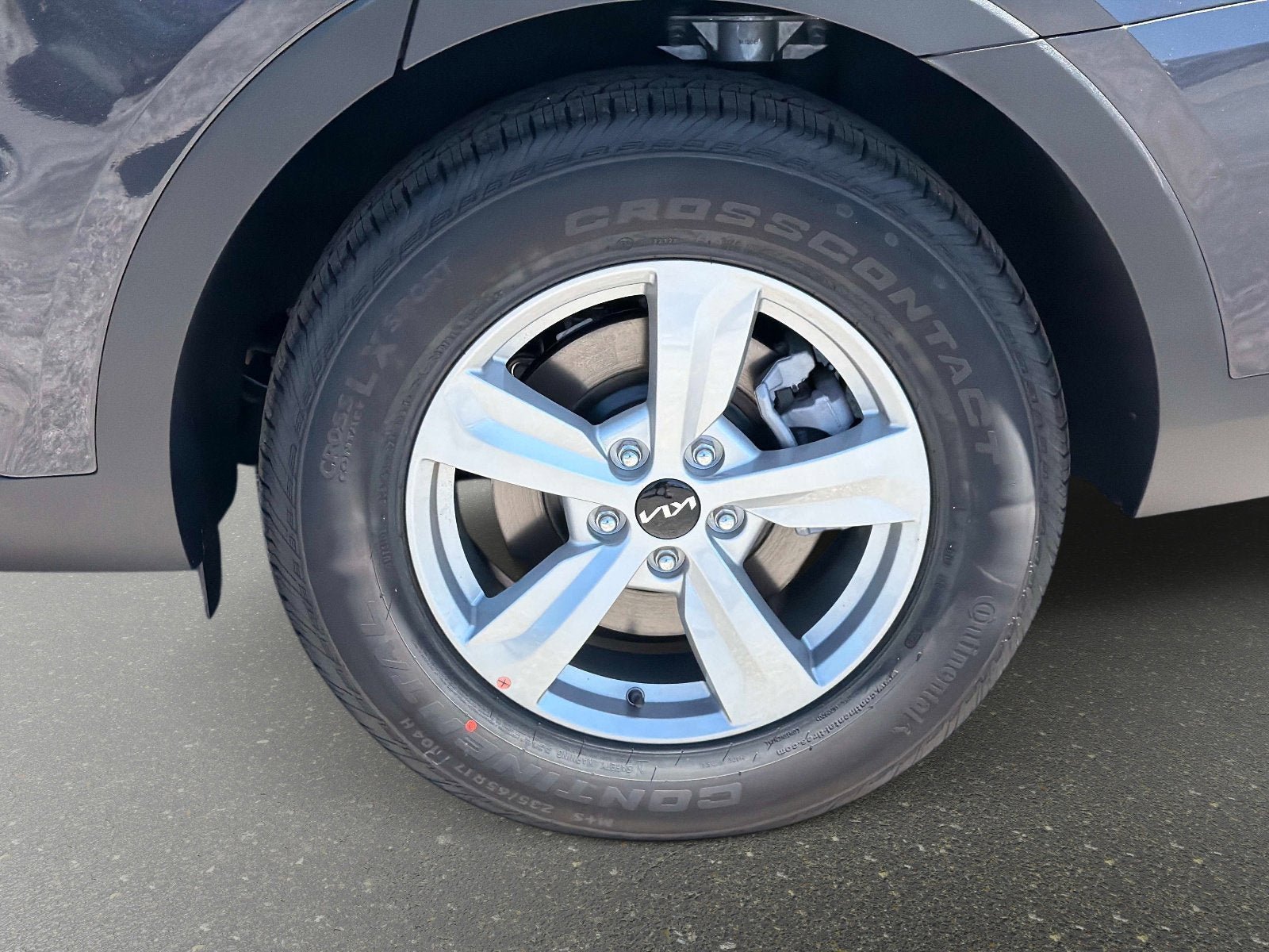 New 2026 Kia Sorento LX FWD image 9