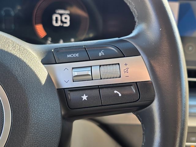 Used 2024 Hyundai Kona SEL AWD/4WD image 25