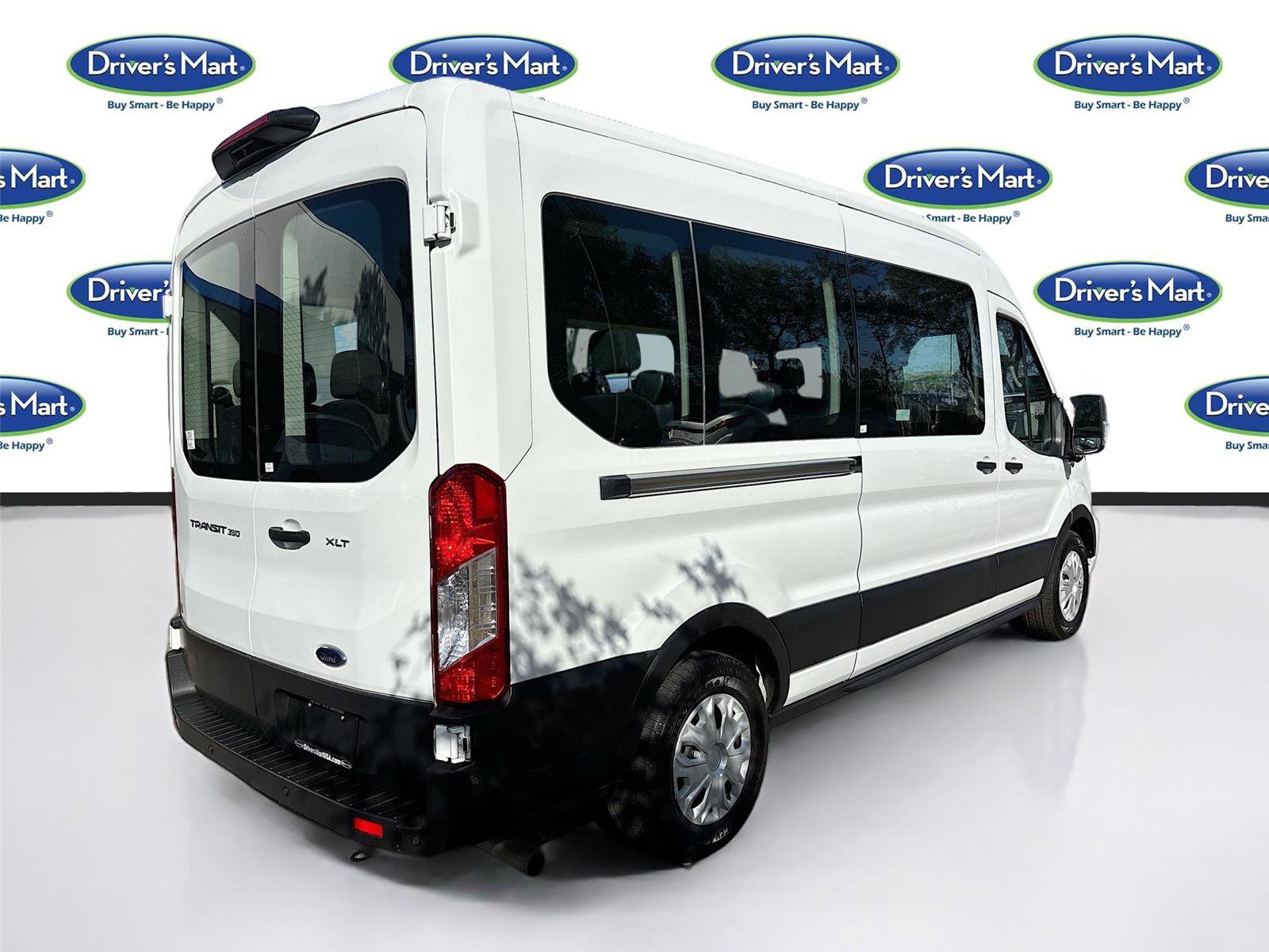 Used 2023 Ford Transit 350 XLT RWD image 7