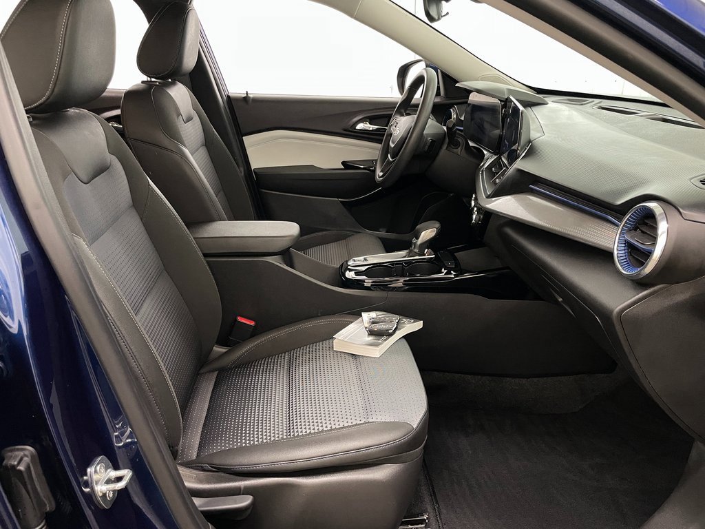 Certified 2024 Chevrolet Trax LT image 34