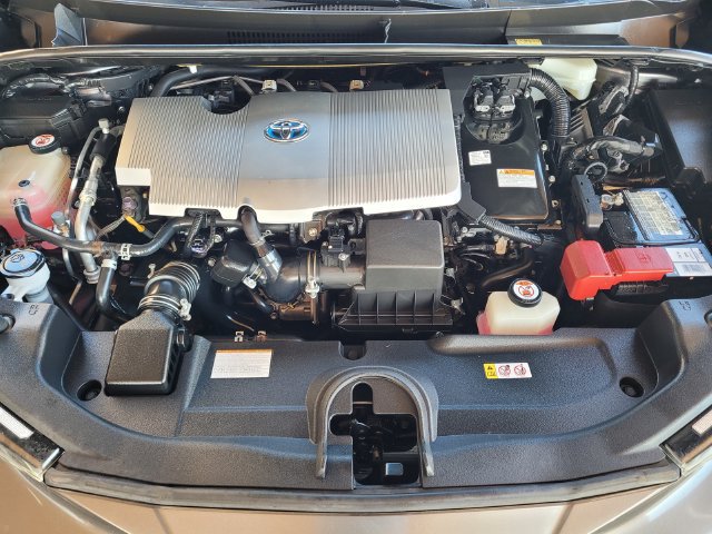 Certified 2017 Toyota Prius Four w/ Advanced Technology Package FWD image 34