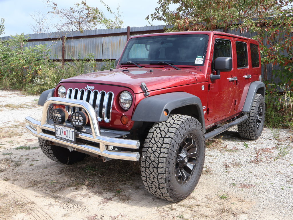 Used 2012 Jeep Wrangler Unlimited Sport AWD/4WD image 11