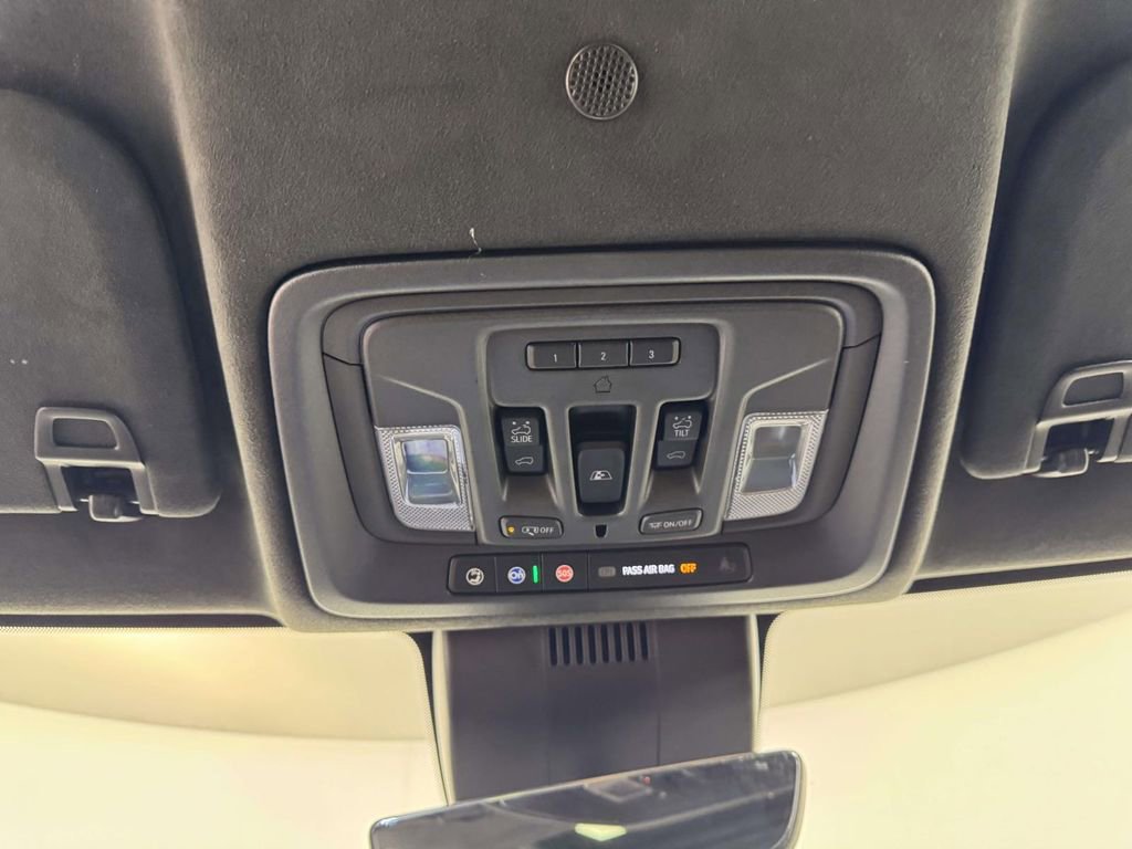 Used 2022 GMC Sierra 1500 Denali Ultimate AWD/4WD image 24
