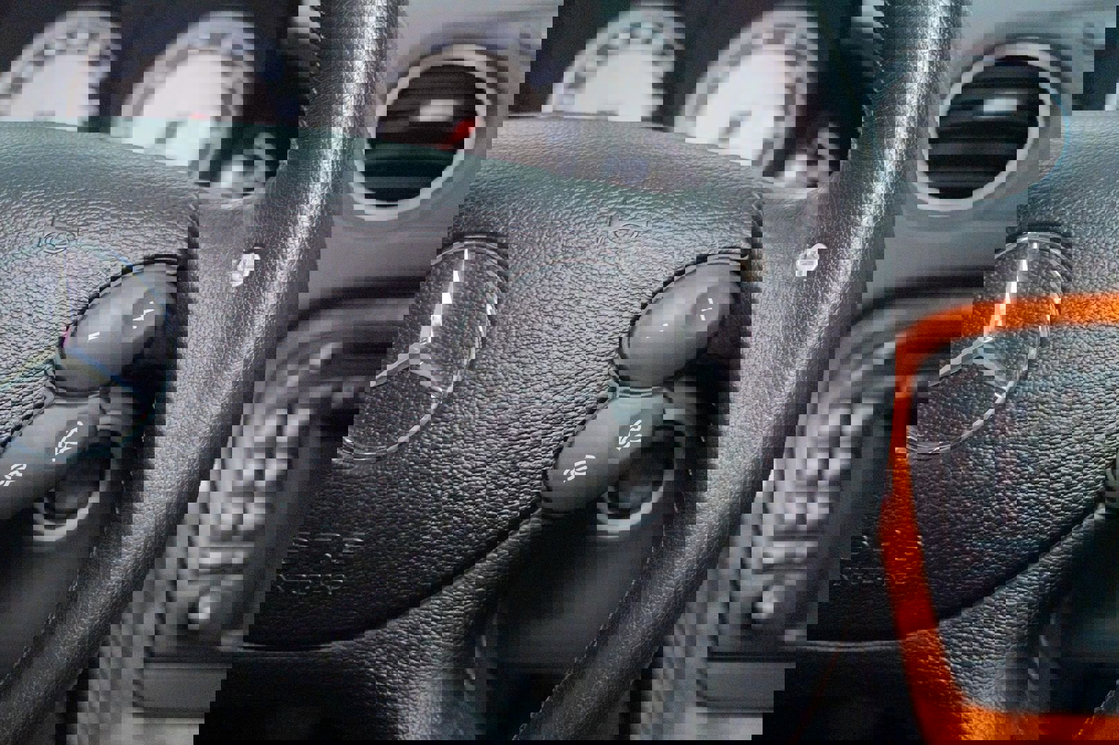 Used 2004 Mercedes-Benz SL 55 AMG image 31