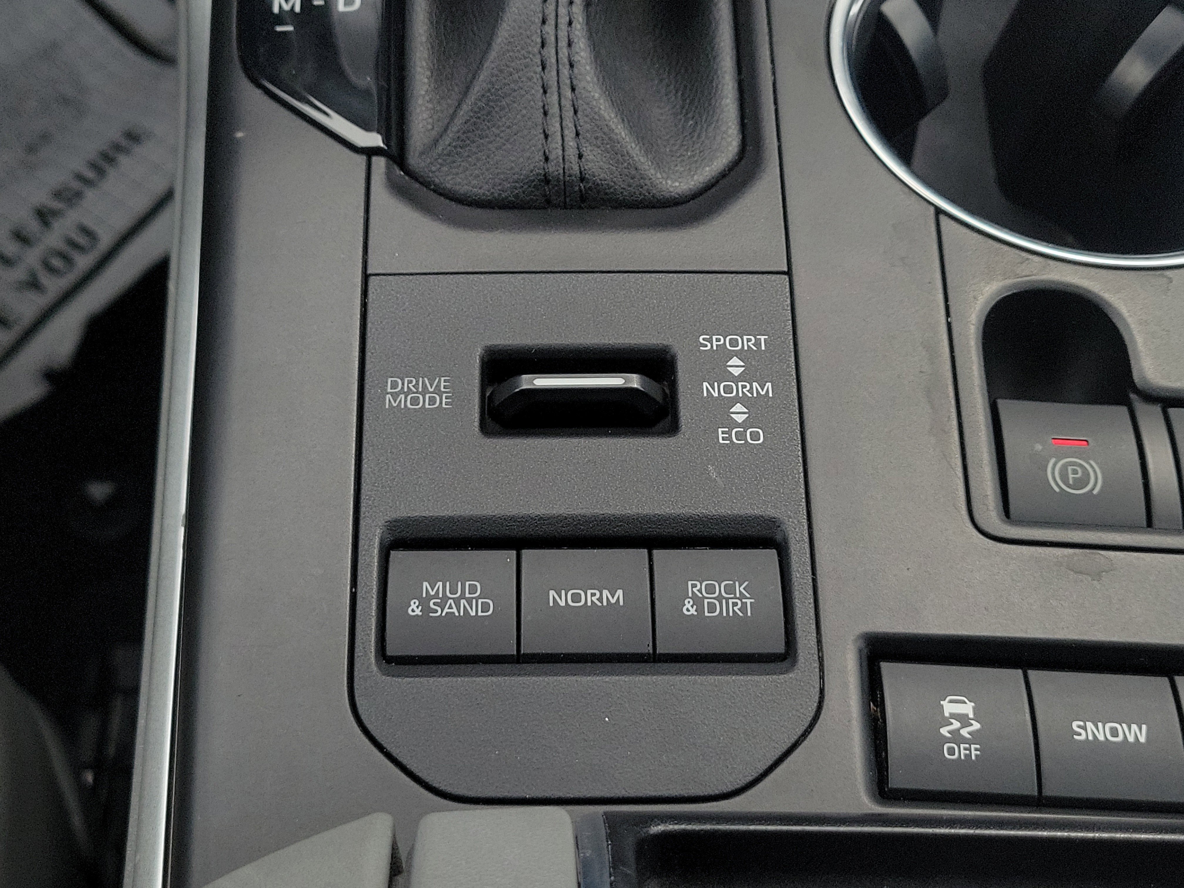 Used 2021 Toyota Highlander XLE image 34